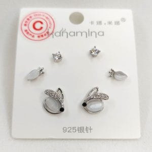 گوشواره زنانه سه تکه طرح خرگوش و هویج کانامینا مدل Kanamina 4143