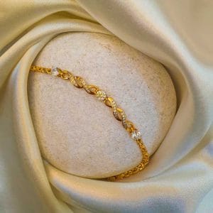 دستبند زنانه نگین دار طرح اینفینیتی ژوپینگ مدل XUPING 1780 فروشگاه وکسوز