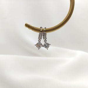 گوشواره زنانه آویز تک سنگ بزرگ طرح مربع ژوپینگ مدل XUPING 3052 فروشگاه دوکسوز